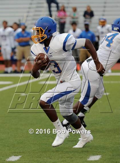 Thumbnail 2 in Lee @ Lake Braddock photogallery.