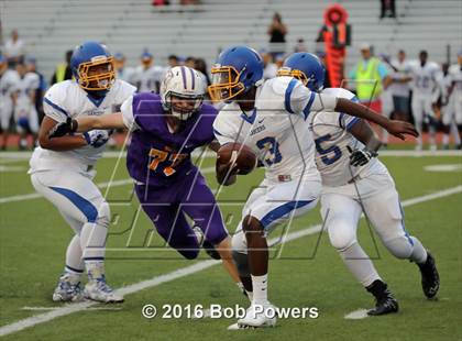 Thumbnail 2 in Lee @ Lake Braddock photogallery.