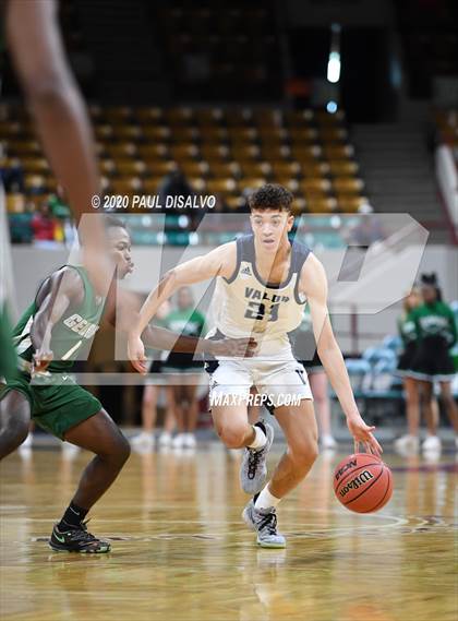 Thumbnail 3 in George Washington vs. Valor Christian (CHSAA 5A Great 8) photogallery.