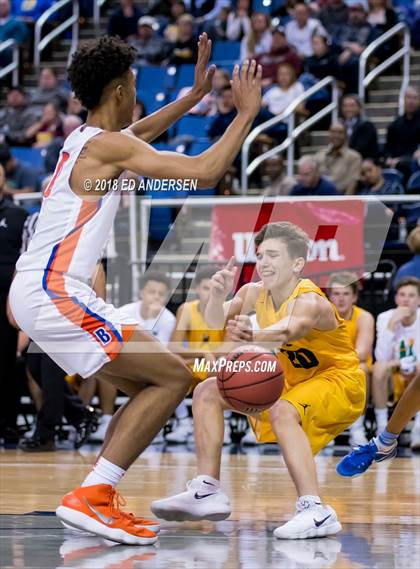 Thumbnail 2 in Bishop Manogue vs. Bishop Gorman (NIAA 4A Final) photogallery.