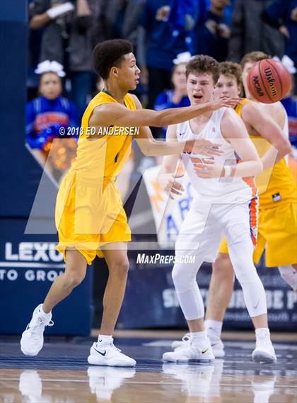 Thumbnail 3 in Bishop Manogue vs. Bishop Gorman (NIAA 4A Final) photogallery.