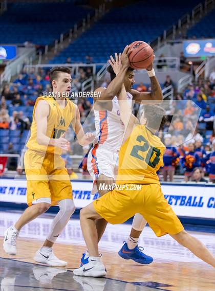 Thumbnail 2 in Bishop Manogue vs. Bishop Gorman (NIAA 4A Final) photogallery.