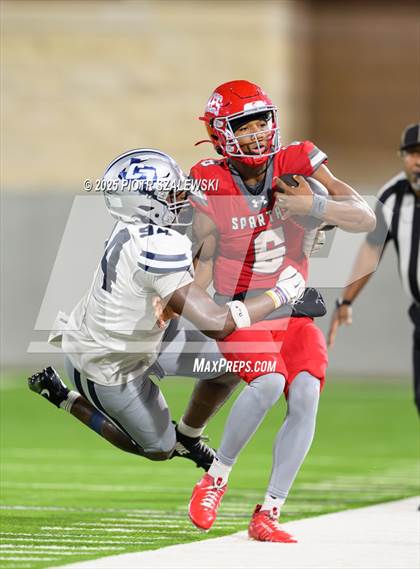 Thumbnail 1 in College Park vs Cypress Lakes (UIL 6A D2 Football Area) photogallery.