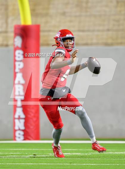 Thumbnail 3 in College Park vs Cypress Lakes (UIL 6A D2 Football Area) photogallery.