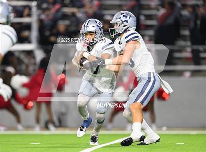 Thumbnail 3 in College Park vs Cypress Lakes (UIL 6A D2 Football Area) photogallery.