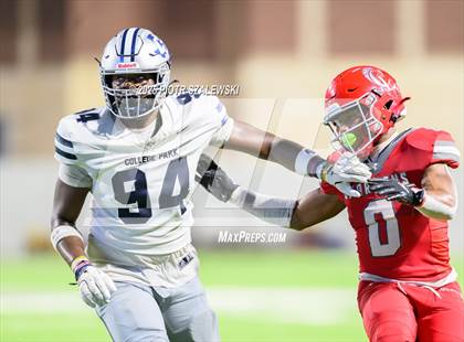 Thumbnail 2 in College Park vs Cypress Lakes (UIL 6A D2 Football Area) photogallery.