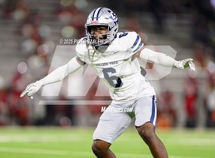 Thumbnail 2 in College Park vs Cypress Lakes (UIL 6A D2 Football Area) photogallery.