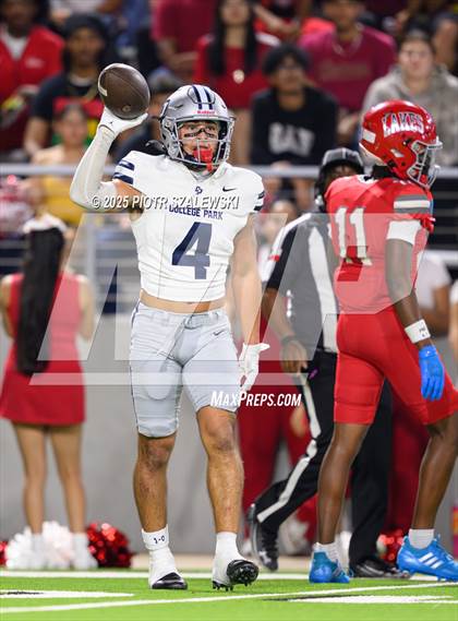 Thumbnail 3 in College Park vs Cypress Lakes (UIL 6A D2 Football Area) photogallery.