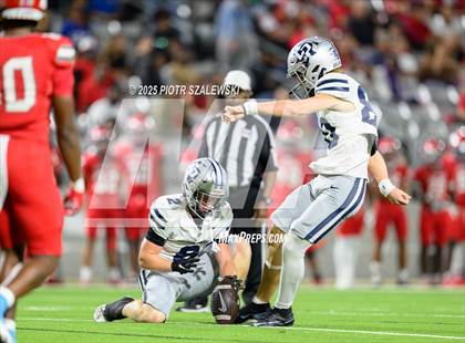 Thumbnail 2 in College Park vs Cypress Lakes (UIL 6A D2 Football Area) photogallery.