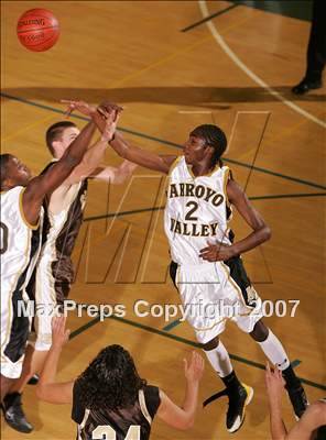 Thumbnail 1 in Serra vs Arroyo Valley (Torrey Pines Holiday Prep Classic) photogallery.