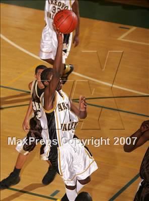 Thumbnail 2 in Serra vs Arroyo Valley (Torrey Pines Holiday Prep Classic) photogallery.