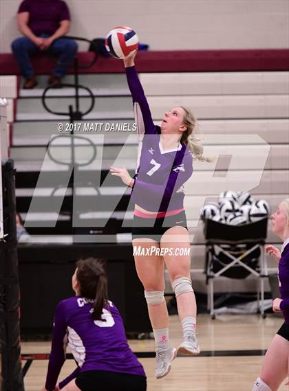 Thumbnail 2 in Douglas County vs. Niwot (Mustang Classic Tournament) photogallery.