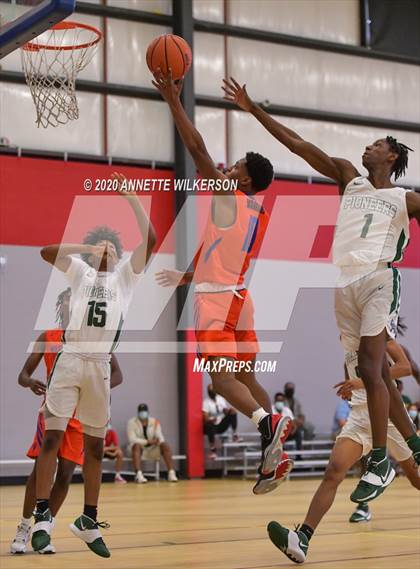Thumbnail 3 in Oak Ridge vs. West Orange (Metro Hoop Fest) photogallery.