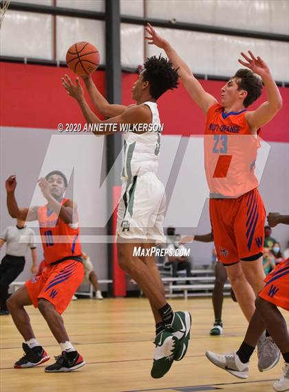 Thumbnail 2 in Oak Ridge vs. West Orange (Metro Hoop Fest) photogallery.