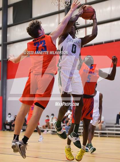 Thumbnail 1 in Oak Ridge vs. West Orange (Metro Hoop Fest) photogallery.