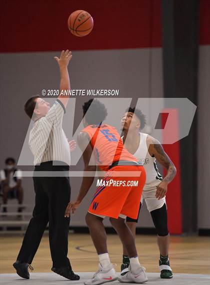 Thumbnail 3 in Oak Ridge vs. West Orange (Metro Hoop Fest) photogallery.