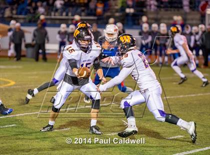 Thumbnail 2 in Wenatchee @ Graham-Kapowsin (WIAA 4A Quarterfinal Playoff) photogallery.
