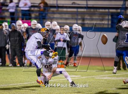 Thumbnail 3 in Wenatchee @ Graham-Kapowsin (WIAA 4A Quarterfinal Playoff) photogallery.