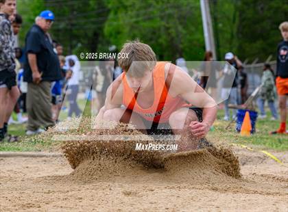 Thumbnail 2 in 5A East Conference Track Meet @ Mountain Home photogallery.