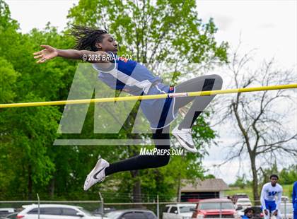 Thumbnail 2 in 5A East Conference Track Meet @ Mountain Home photogallery.
