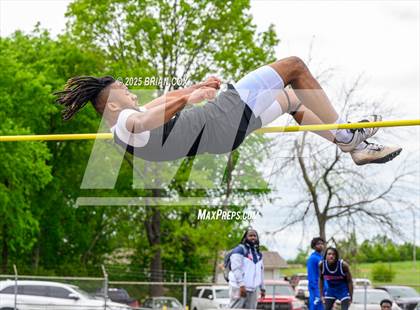 Thumbnail 1 in 5A East Conference Track Meet @ Mountain Home photogallery.