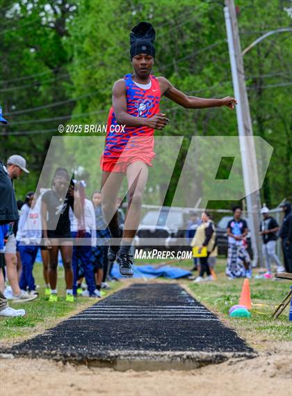 Thumbnail 1 in 5A East Conference Track Meet @ Mountain Home photogallery.