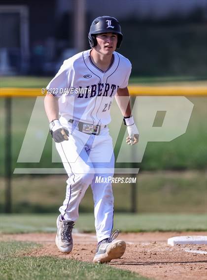 Thumbnail 1 in Linn-Mar @ Liberty photogallery.
