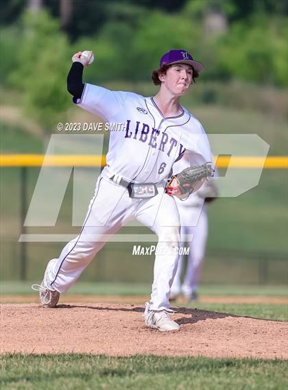 Thumbnail 3 in Linn-Mar @ Liberty photogallery.