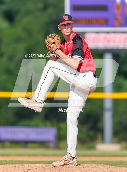 Thumbnail 1 in Linn-Mar @ Liberty photogallery.
