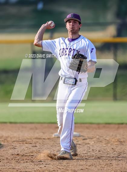 Thumbnail 1 in Linn-Mar @ Liberty photogallery.