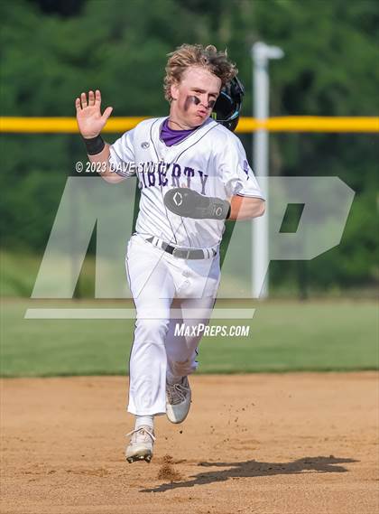 Thumbnail 1 in Linn-Mar @ Liberty photogallery.