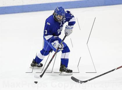 Thumbnail 3 in Notre Dame-Fairfield vs. Darien (CIAC Division I Semifinal) photogallery.