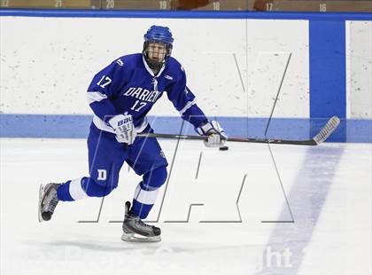 Thumbnail 2 in Notre Dame-Fairfield vs. Darien (CIAC Division I Semifinal) photogallery.