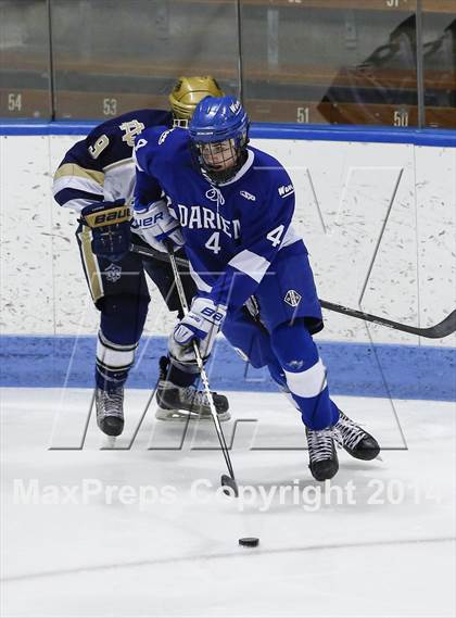 Thumbnail 1 in Notre Dame-Fairfield vs. Darien (CIAC Division I Semifinal) photogallery.