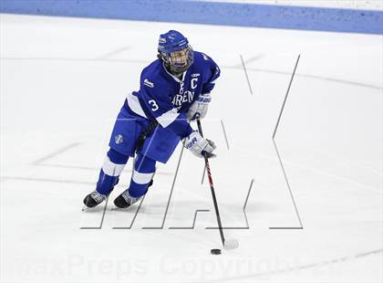 Thumbnail 1 in Notre Dame-Fairfield vs. Darien (CIAC Division I Semifinal) photogallery.