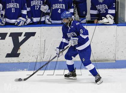 Thumbnail 2 in Notre Dame-Fairfield vs. Darien (CIAC Division I Semifinal) photogallery.