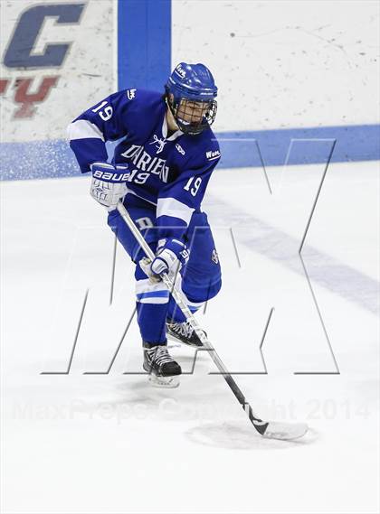 Thumbnail 3 in Notre Dame-Fairfield vs. Darien (CIAC Division I Semifinal) photogallery.