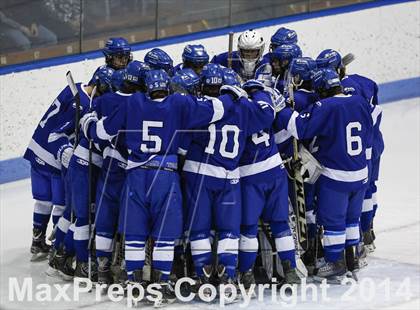 Thumbnail 2 in Notre Dame-Fairfield vs. Darien (CIAC Division I Semifinal) photogallery.