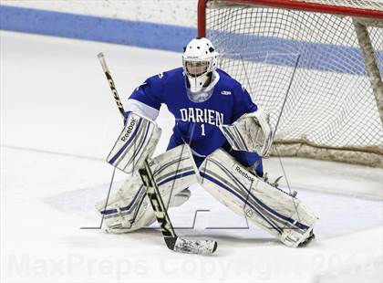 Thumbnail 1 in Notre Dame-Fairfield vs. Darien (CIAC Division I Semifinal) photogallery.