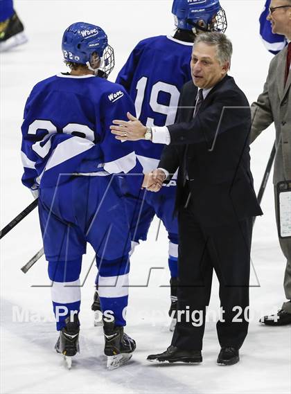 Thumbnail 1 in Notre Dame-Fairfield vs. Darien (CIAC Division I Semifinal) photogallery.