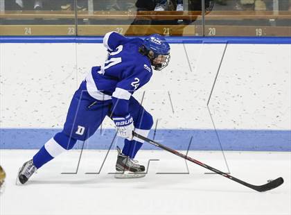 Thumbnail 2 in Notre Dame-Fairfield vs. Darien (CIAC Division I Semifinal) photogallery.
