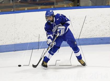 Thumbnail 1 in Notre Dame-Fairfield vs. Darien (CIAC Division I Semifinal) photogallery.