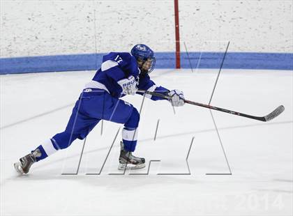 Thumbnail 3 in Notre Dame-Fairfield vs. Darien (CIAC Division I Semifinal) photogallery.