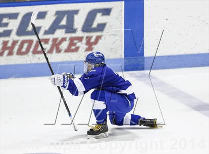 Thumbnail 1 in Notre Dame-Fairfield vs. Darien (CIAC Division I Semifinal) photogallery.