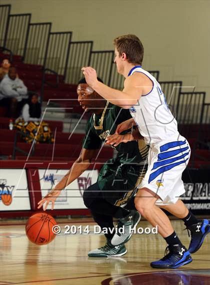 Thumbnail 3 in Tahquitz vs. Pleasant Grove (MaxPreps Holiday Classic) photogallery.