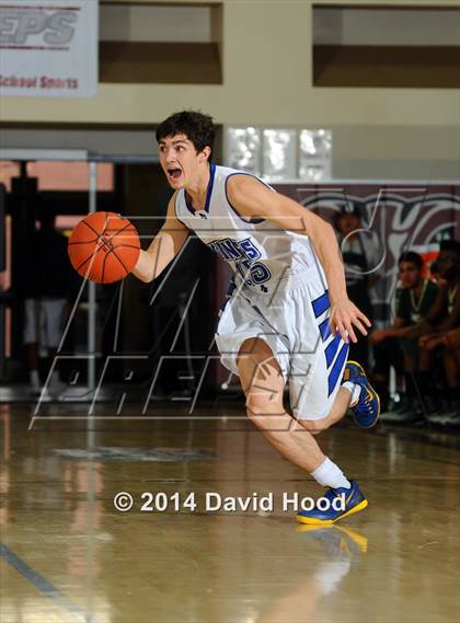 Thumbnail 2 in Tahquitz vs. Pleasant Grove (MaxPreps Holiday Classic) photogallery.