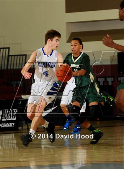 Thumbnail 1 in Tahquitz vs. Pleasant Grove (MaxPreps Holiday Classic) photogallery.