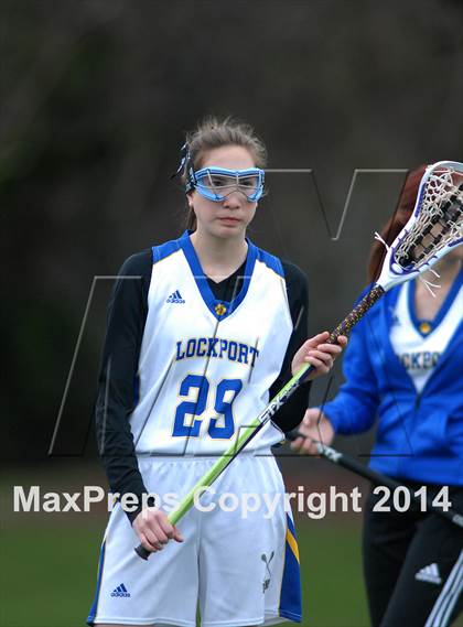 Thumbnail 1 in Niagara-Wheatfield @ Lockport photogallery.