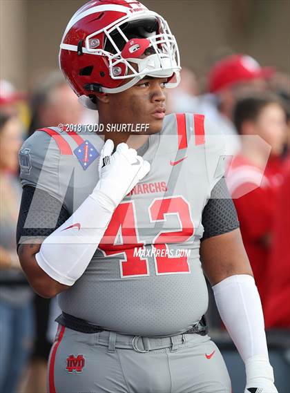 Thumbnail 2 in Mater Dei @ Bishop Gorman photogallery.