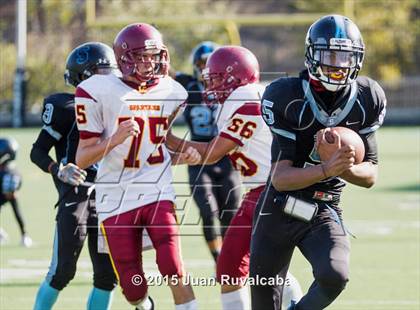 Thumbnail 2 in La Canada vs. Salesian photogallery.